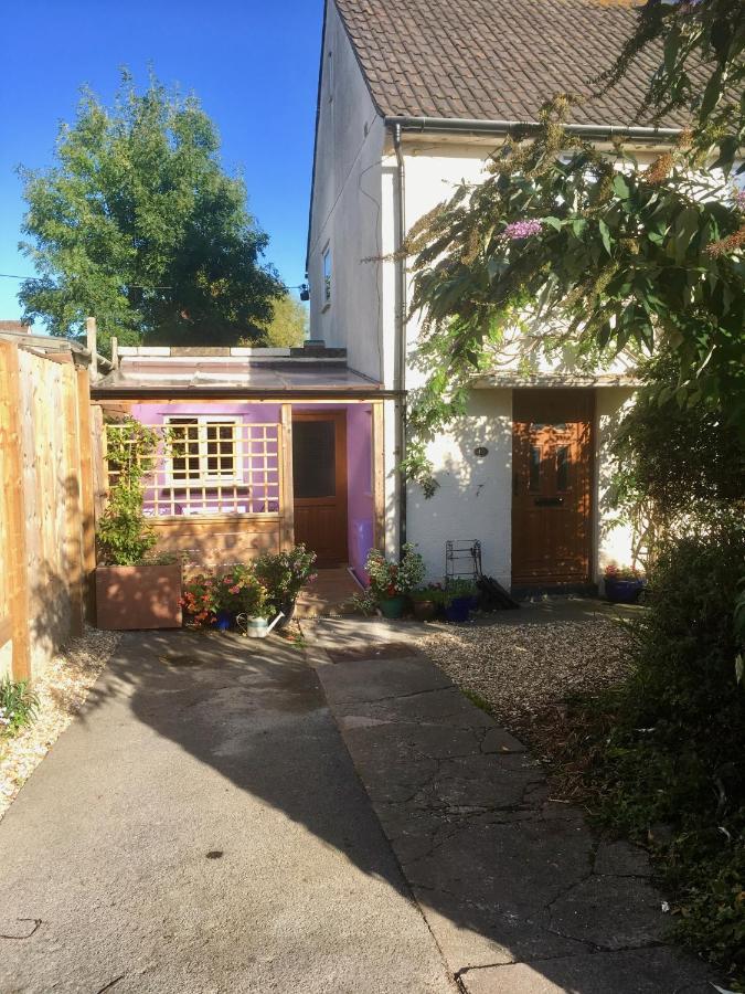 Cute Self-Contained Guest Room With Ensuite And Private Decked Porch In Glastonbury Exteriér fotografie